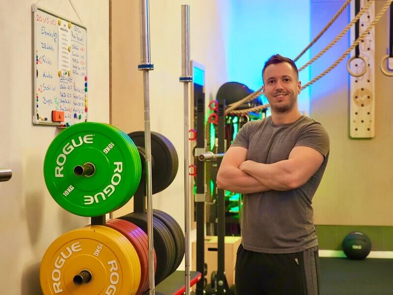 Az Etalon-Workout erőnléti edzője a Pécs melletti pellérdi funkcionális edzőteremben